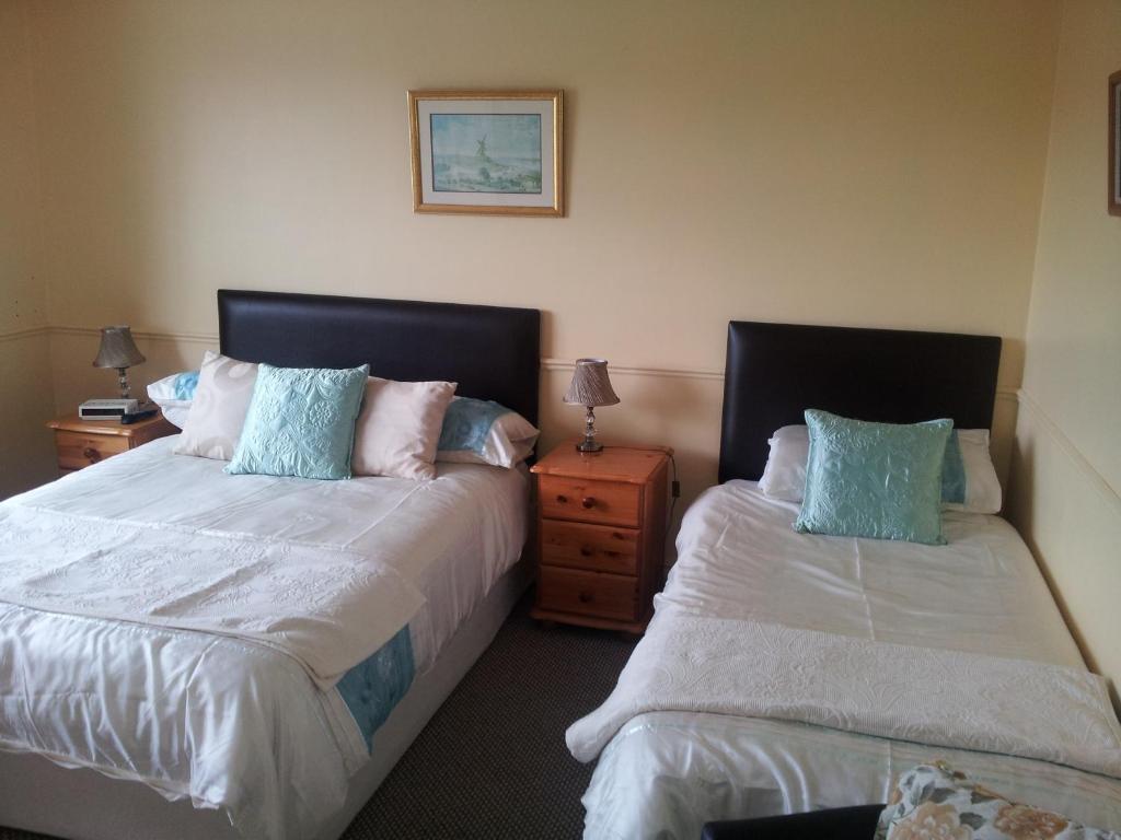 Tir Na Nog B&B Кашел Экстерьер фото